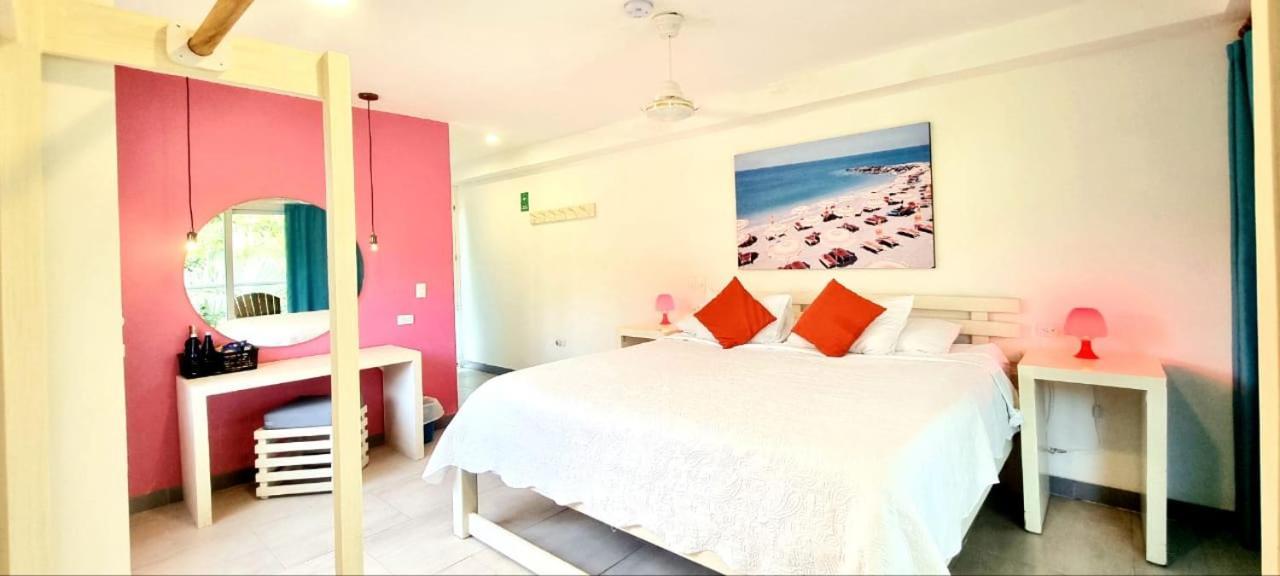 Blue Mango Beach Hotel Гуачака Экстерьер фото